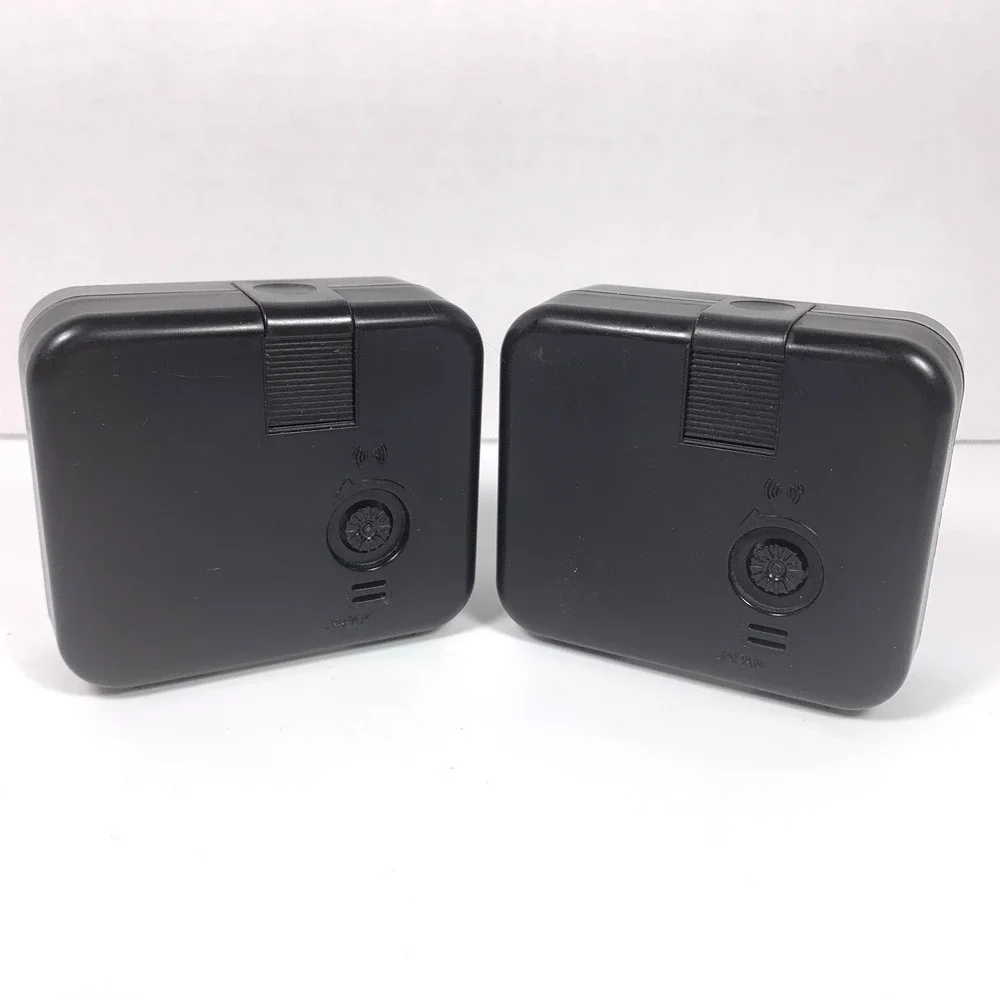 Lot of 2 Vintage Travel Battery Operated Clocks Copal Quartz HQ 255